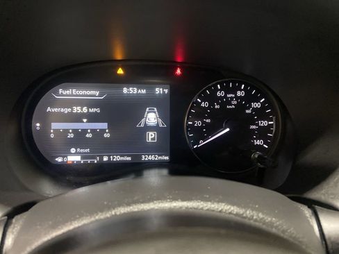 Used 2023 Nissan Kicks SV FWD image 12