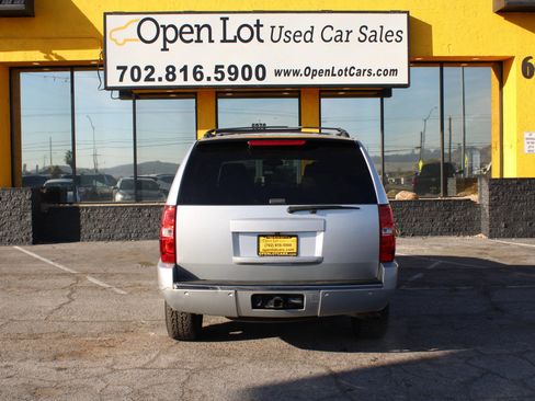 Used 2012 Chevrolet Tahoe LTZ RWD image 23