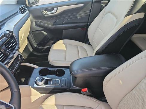 Used 2022 Ford Escape SEL w/ Technology Package image 15