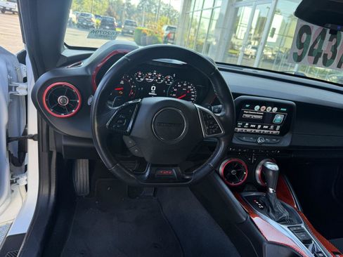 Used 2018 Chevrolet Camaro SS RWD image 12