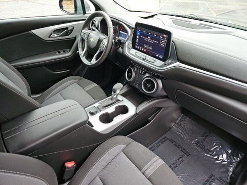 Used 2023 Chevrolet Blazer LT image 14