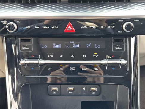 Used 2022 Kia Carnival SX Prestige FWD image 17
