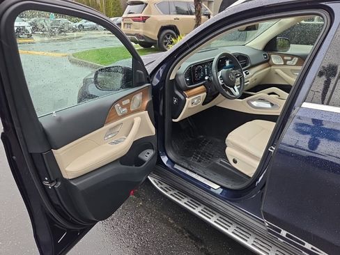 Used 2022 Mercedes-Benz GLE 350 4MATIC image 10