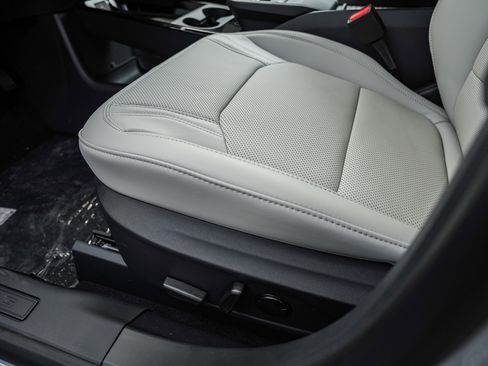 New 2025 Ford Mustang Mach-E Premium image 35