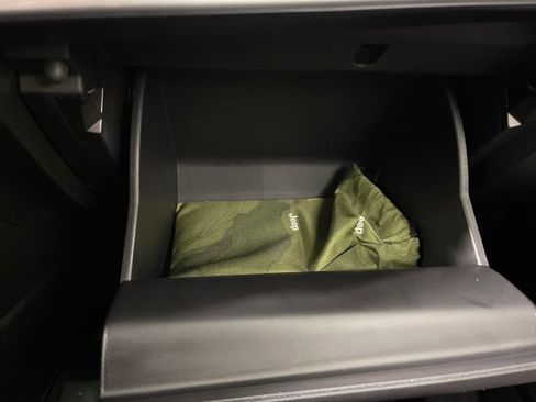 Used 2025 Jeep Compass Limited image 27