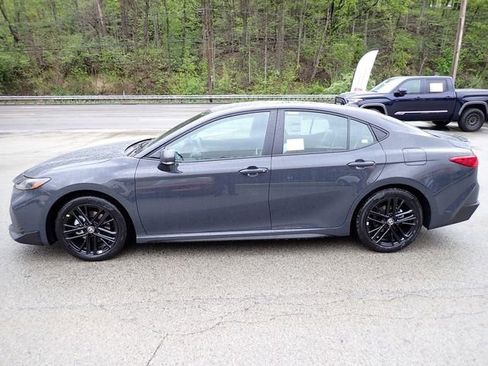 New 2026 Toyota Camry SE FWD image 7