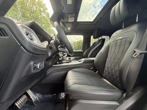 Used 2025 Mercedes-Benz G 63 AMG 4MATIC image 9