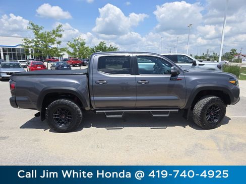 Used 2021 Toyota Tacoma TRD Pro AWD/4WD image 17