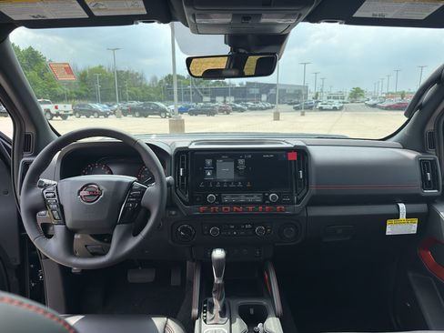 New 2026 Nissan Frontier PRO-4X w/ Pro Premium Package AWD/4WD image 29