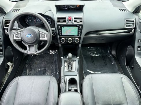 Used 2018 Subaru Forester 2.5i Touring AWD/4WD image 16