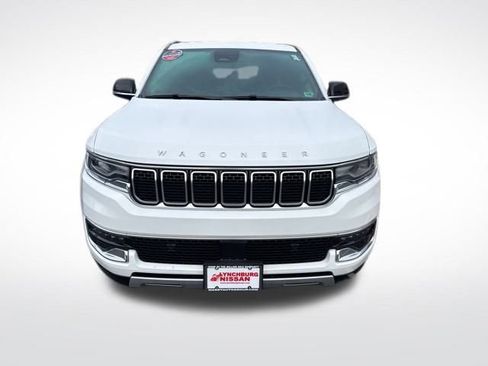 Used 2023 Jeep Wagoneer L Series II image 8
