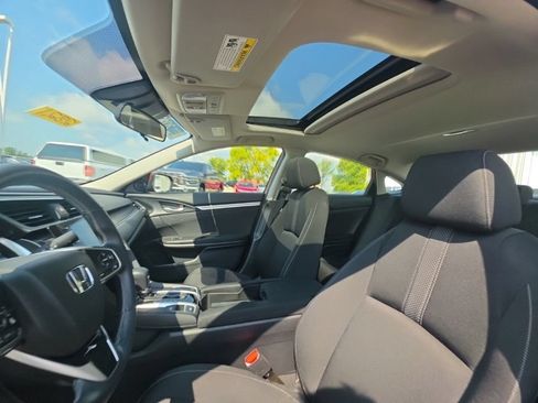 Used 2019 Honda Civic EX image 13
