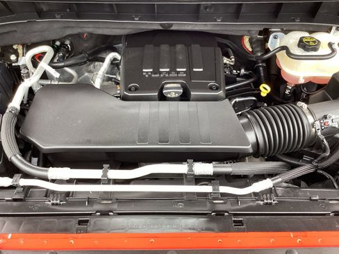 Used 2024 Chevrolet Silverado 1500 Custom RWD image 31