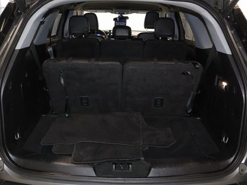 Certified 2023 Ford Explorer XLT w/ Equipment Group 202A image 18