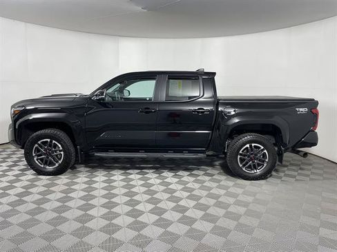 Certified 2024 Toyota Tacoma TRD Sport w/ TRD Sport Upgrade Package AWD/4WD image 4