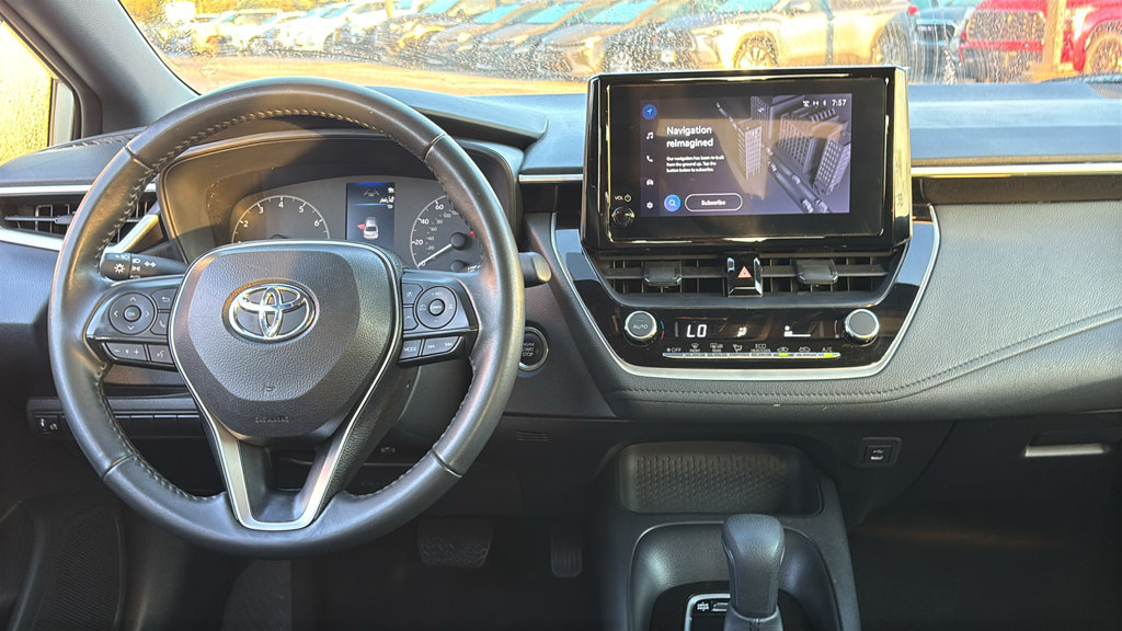 Used 2025 Toyota Corolla SE FWD image 8