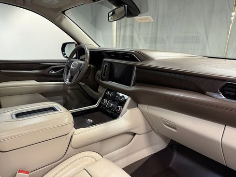Used 2022 GMC Yukon Denali w/ Max Trailering Package image 17