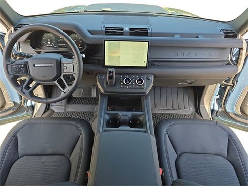 Certified 2025 Land Rover Defender 110 X-Dynamic SE image 9
