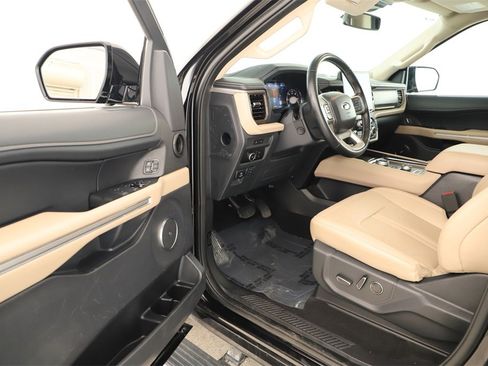 Used 2024 Ford Expedition Max Limited image 14