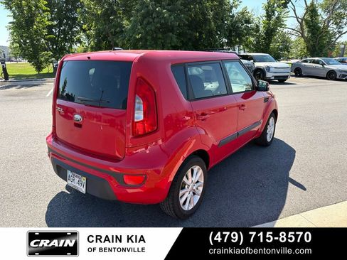 Used 2013 Kia Soul + FWD image 3