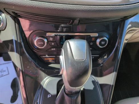 Used 2015 Ford Escape Titanium AWD/4WD image 32