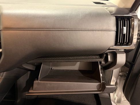 Used 2023 Nissan Pathfinder SV image 28