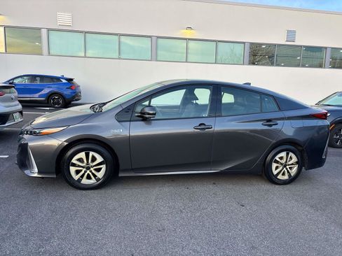 Used 2018 Toyota Prius Prime Premium w/ Carpet Mat Package image 2