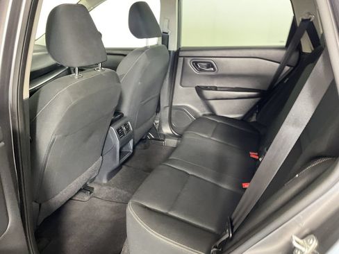 Used 2024 Nissan Rogue S AWD/4WD image 19