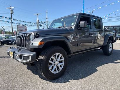 Used 2023 Jeep Gladiator Sport