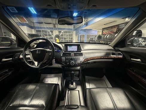 Used 2010 Honda Crosstour EX-L image 20