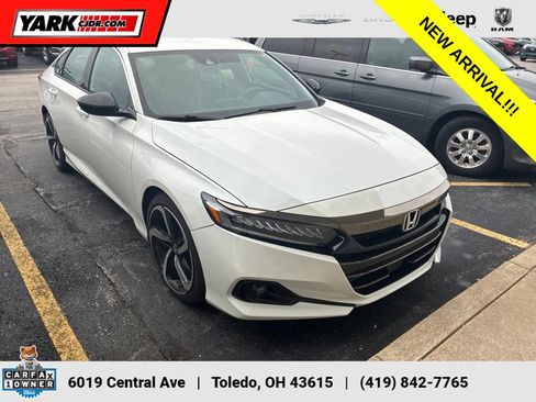 Used 2022 Honda Accord Sport image 1