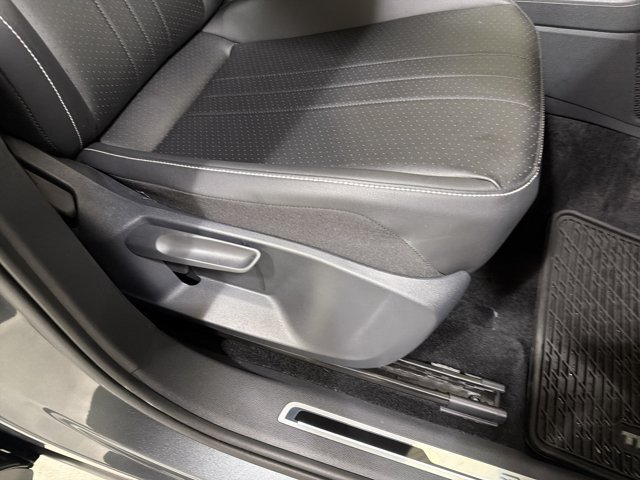 Certified 2024 Volkswagen Tiguan SE R-Line AWD/4WD image 36