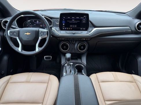 Used 2025 Chevrolet Blazer Premier w/ Driver Confidence II Package image 10