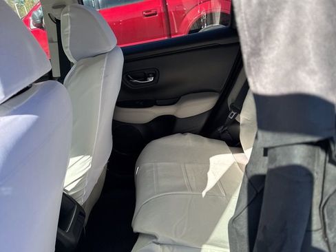 Used 2024 Honda HR-V EX-L image 5