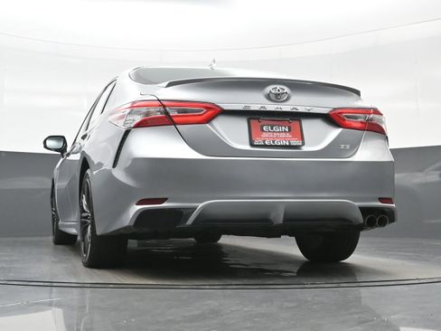 Used 2020 Toyota Camry SE FWD image 25