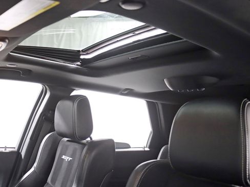 Used 2022 Dodge Durango SRT w/ Trailer Tow Group IV AWD/4WD image 30
