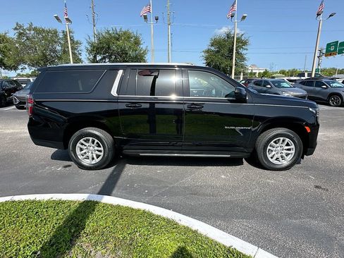 Certified 2024 Chevrolet Suburban LT AWD/4WD image 4
