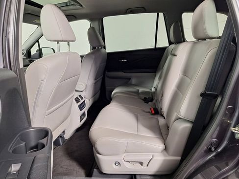 Used 2017 Honda Pilot EX-L image 10