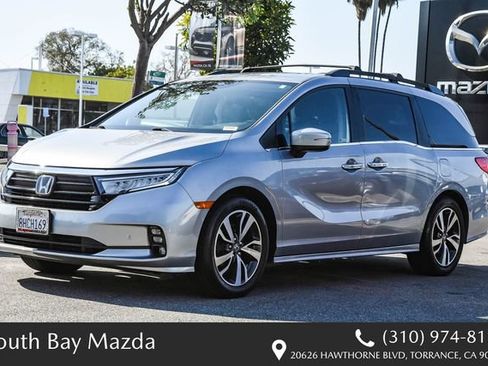 Used 2021 Honda Odyssey Touring image 3