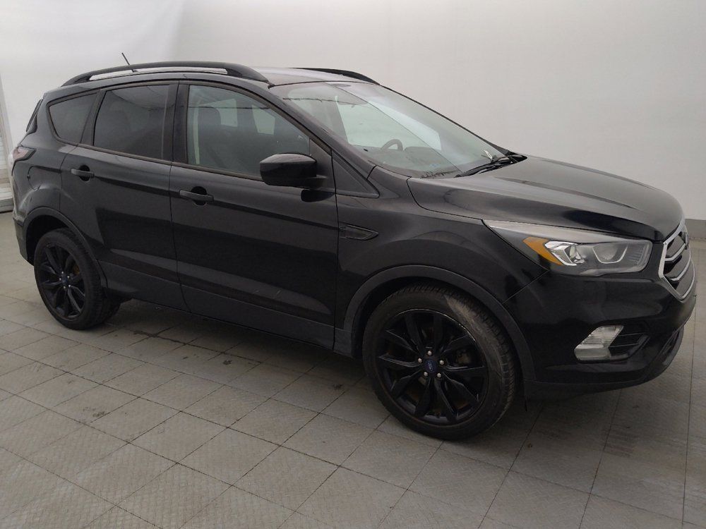 Used 2018 Ford Escape SE w/ SE Sport Appearance Package FWD image 11