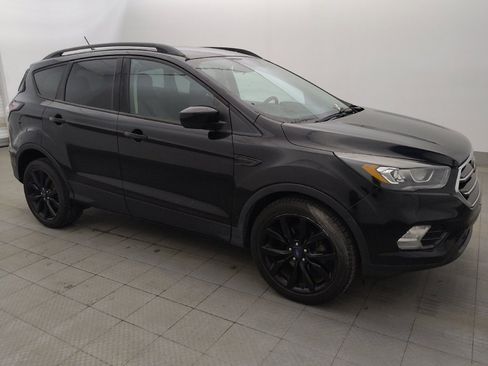 Used 2018 Ford Escape SE w/ SE Sport Appearance Package FWD image 11