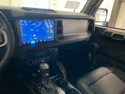 New 2026 Ford Bronco Badlands AWD/4WD image 43