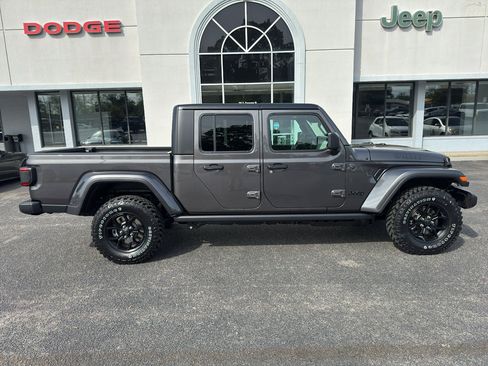 New 2026 Jeep Gladiator Willys image 2