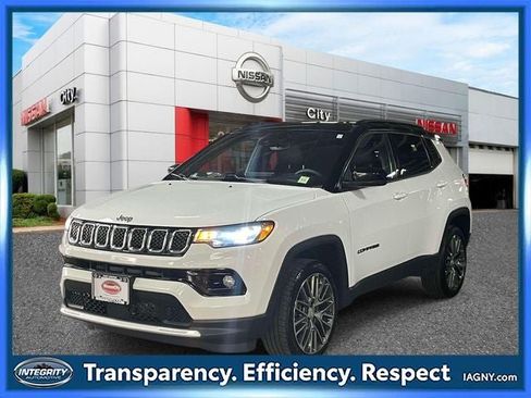 Used 2023 Jeep Compass Limited w/ Elite Group AWD/4WD image 2