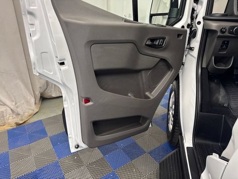 Certified 2026 Ford Transit 350 XLT RWD image 11