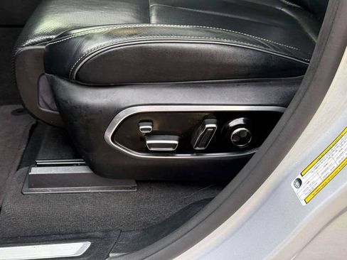 Certified 2023 Jeep Grand Cherokee L Overland w/ Luxury Tech Group IV AWD/4WD image 21