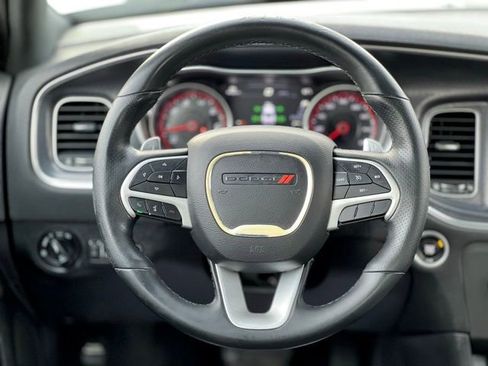 Used 2018 Dodge Charger R/T image 32