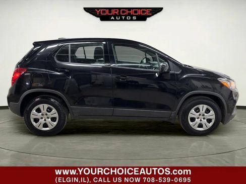 Used 2018 Chevrolet Trax LS FWD image 8