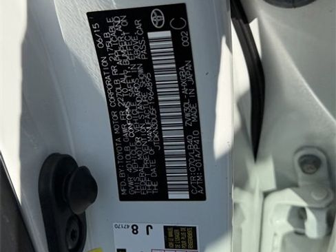 Used 2015 Toyota Prius Four w/ Deluxe Solar Roof Package image 28