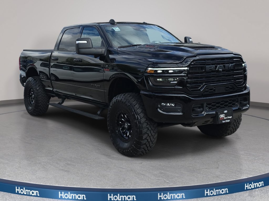 Used 2025 RAM 2500 Laramie AWD/4WD image 4